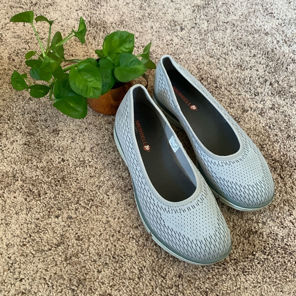 Merrell High Rise Lightweight Flat Shoe